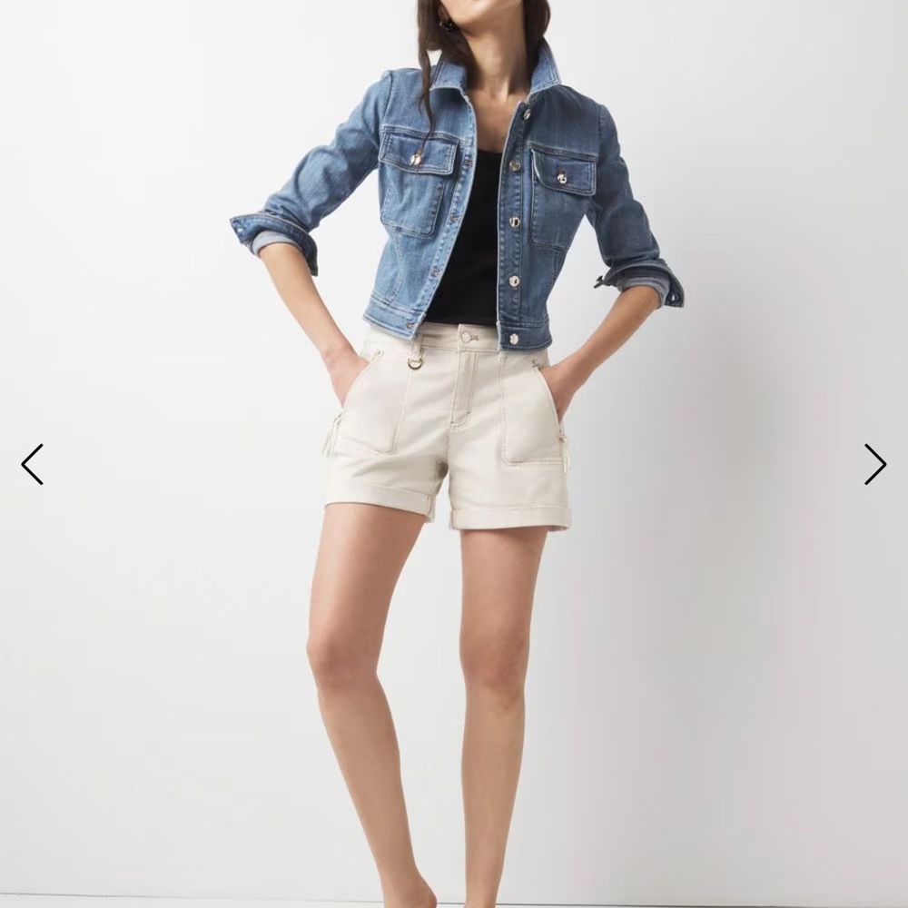 NWOT White House Black Market Tan Cargo Shorts Relaxed Fit